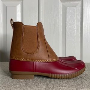 SALE $15 HENRY FERRERA MISSION 556 DUCK BOOTS